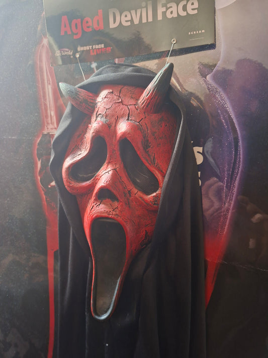 Masque Ghost Face aged devil face