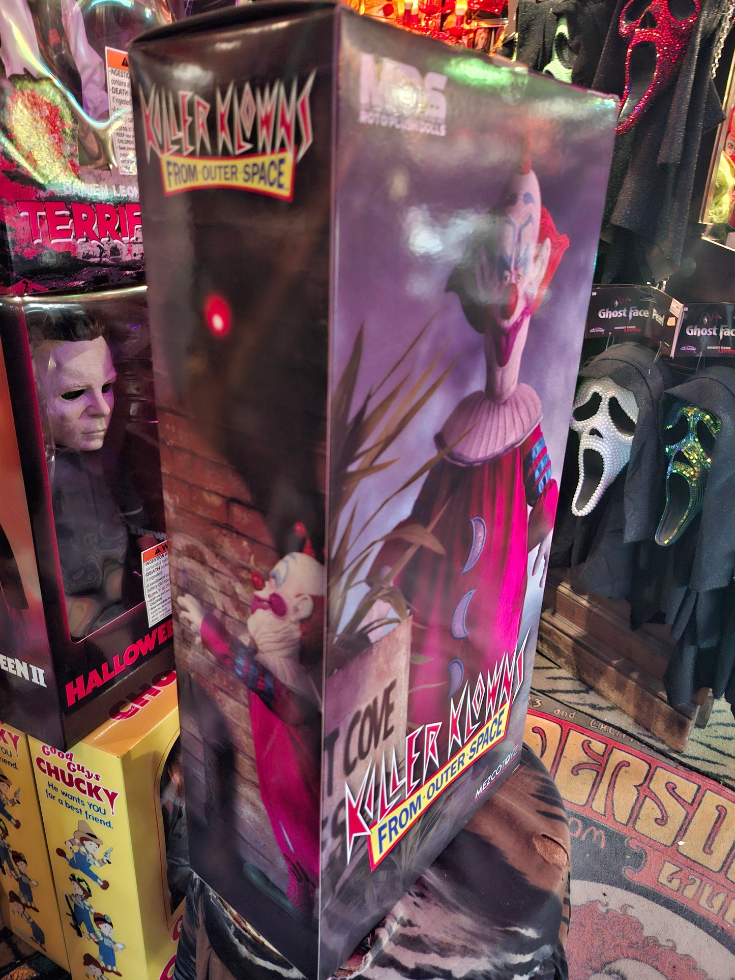 Roto killer klown mezco